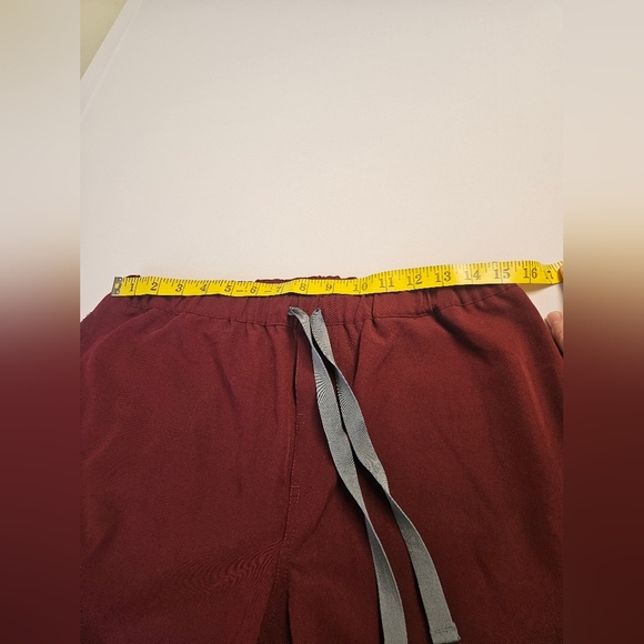 Figs- Scrubs Pants Men' S Burgundy with Elastic Waistband and Relaxed Fit - Picture 3 of 8